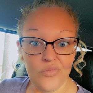 Meet your Posher, Nikki